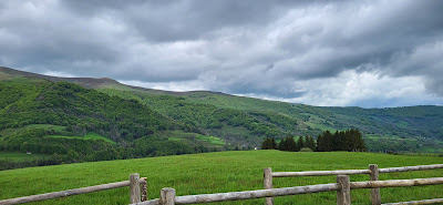 Pont sur le ruisseau des Bournious à Saint-Jacques-des-Blats
