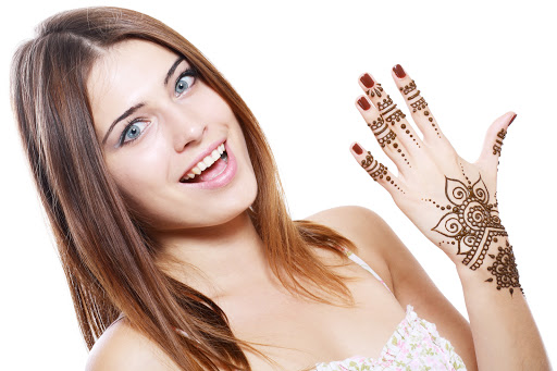 Sweet Salon, Eyebrow Threading & Henna Tattoo in Uptown Dallas