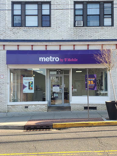 Cell Phone Store «MetroPCS Authorized Dealer», reviews and photos, 56 Main St, South River, NJ 08882, USA
