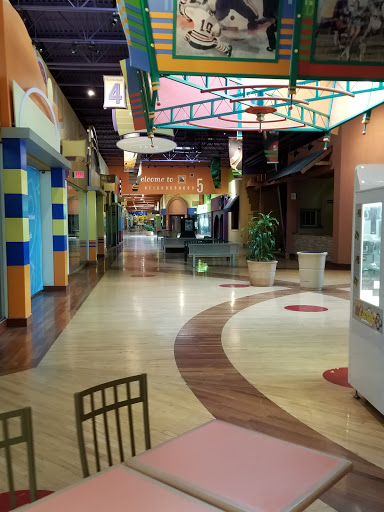 Outlet Mall «St. Louis Outlet Mall», reviews and photos, 5555 St.Louis Mills Blvd, Hazelwood, MO 63042, USA