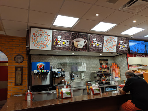 Donut Shop «Dandee Donut Factory», reviews and photos, 1900 E Atlantic Blvd, Pompano Beach, FL 33060, USA