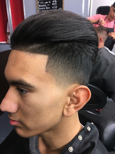 Barber Shop «Shave & Blade Barber Shop», reviews and photos, 9824 West Northern Avenue, #200, Peoria, AZ 85345, USA