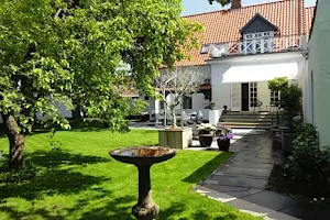 Bed and Breakfast The Old Chestnut Tree Silkeborg image