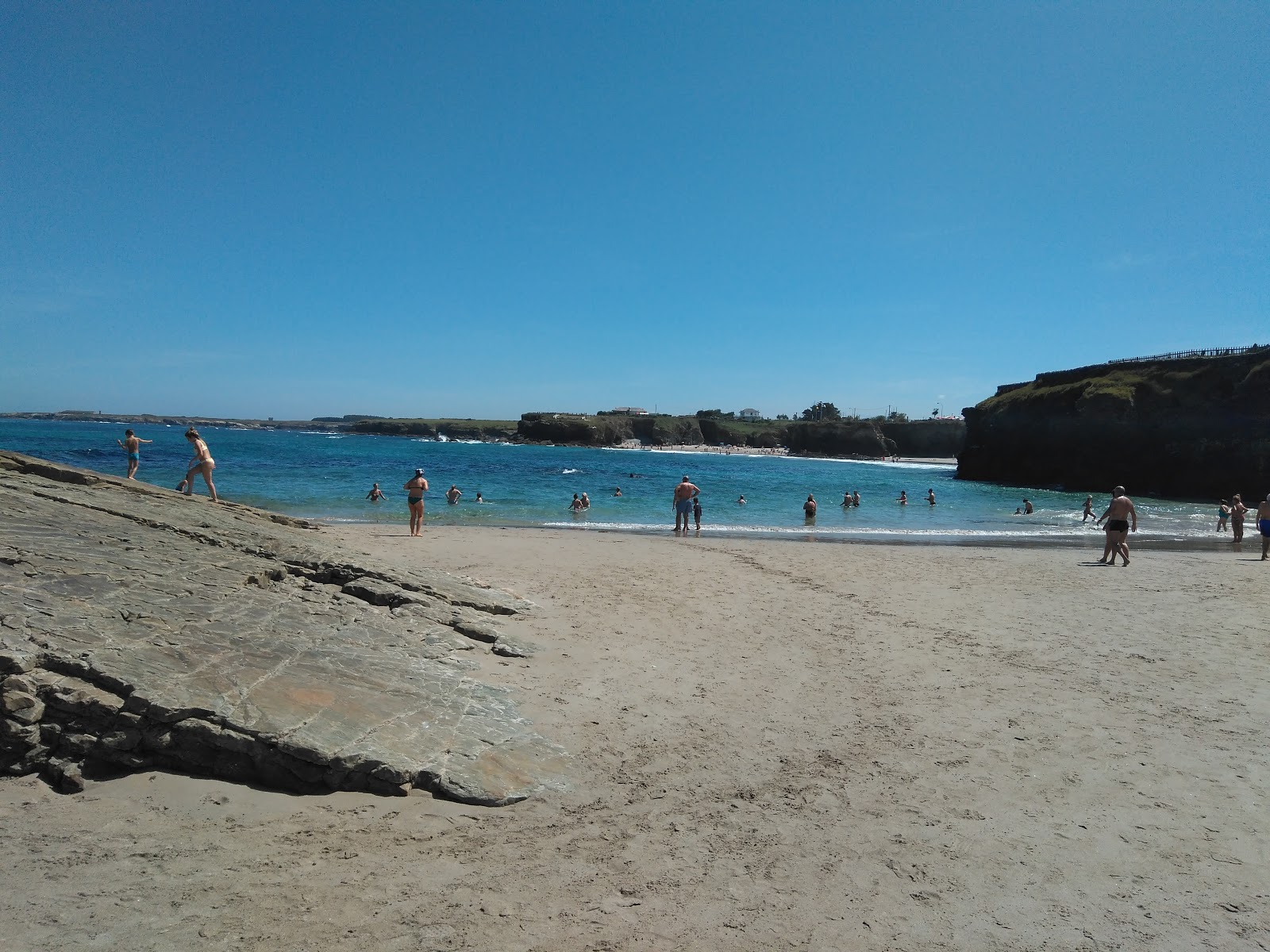 Foto de Praia das Illas com meios de comunicação nível de limpeza