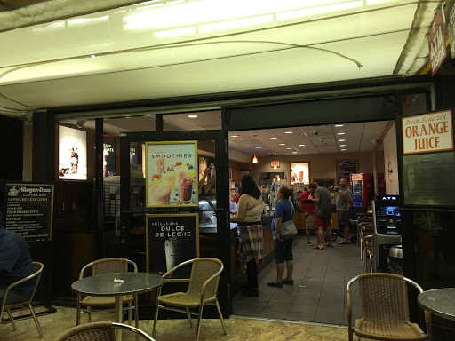 Ice Cream Shop «Häagen-Dazs® Ice Cream Shop», reviews and photos, 814 N Broadwalk, Hollywood, FL 33019, USA