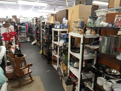 Shopping Mall «Village Square Shopping Center», reviews and photos, 2800 Recker Hwy, Winter Haven, FL 33880, USA