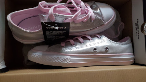 Shoe Store «Rack Room Shoes», reviews and photos, 300 Indian Lake Blvd Bldg D, Ste 160, Hendersonville, TN 37075, USA