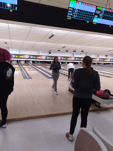 Bowling Alley «Freeway Lanes of Warren», reviews and photos, 2700 Parkman Rd NW, Warren, OH 44485, USA