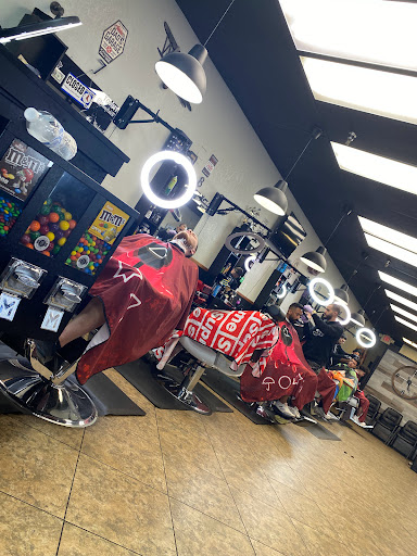 Barber Shop «Razor Sharp Cutz Barber Shop», reviews and photos, 459 Plaza Dr, Eustis, FL 32726, USA