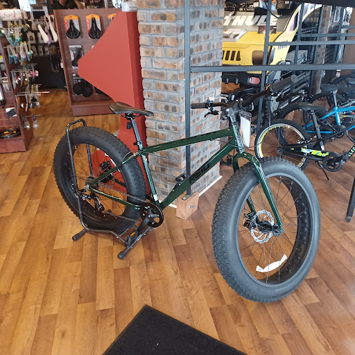Bicycle Store «Village CycleSport», reviews and photos, 1326 N Rand Rd, Arlington Heights, IL 60004, USA