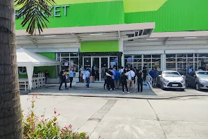 SM HYPERMARKET - Deca Marilao image