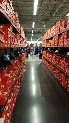 Clothing Store «Nike Factory Store», reviews and photos, 11401 NW 12th St #224, Miami, FL 33172, USA