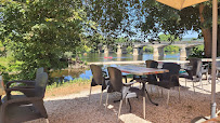 Atmosphère du Restaurant La guinguette canosphere à Cénac-et-Saint-Julien - n°3