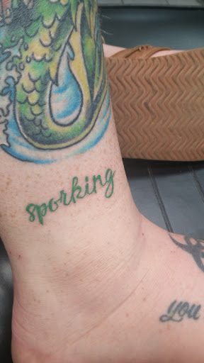 Tattoo Shop «Island Tattoo & Piercings», reviews and photos, 6600 Manatee Ave W, Bradenton, FL 34209, USA