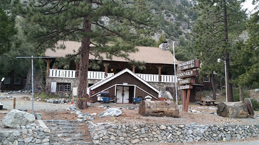 Snow Crest Lodge