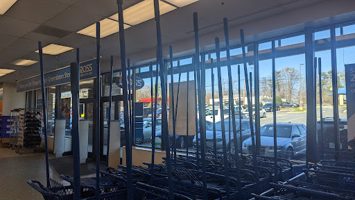 Clothing Store «Ross Dress for Less», reviews and photos, 2803 Battleground Ave, Greensboro, NC 27408, USA