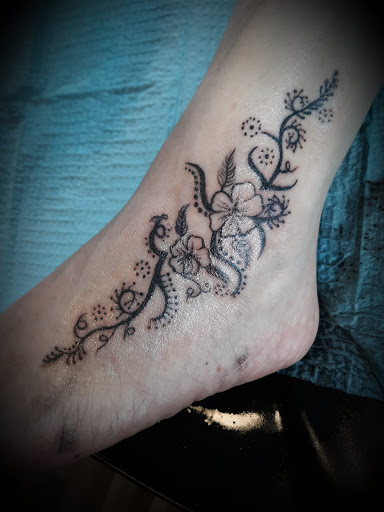 Explore praying mantis tattoo ideas, creative tattoo ideas in Arcade, available at 98 South Tattoo and Piercing