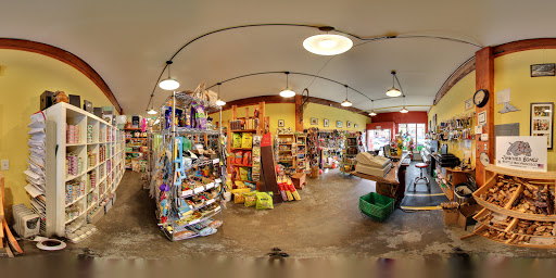 Pet Supply Store «Wally Pets», reviews and photos, 4411 Wallingford Ave N, Seattle, WA 98103, USA