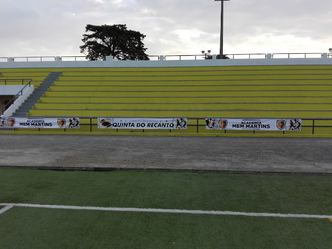 Avaliações doComplexo Desportivo da Quinta do Recanto (Campo Mem Martins) em Sintra - Campo de futebol