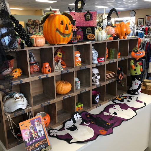 Thrift Store «Hospice of the North Coast Resale Shop», reviews and photos, 278 N El Camino Real, Encinitas, CA 92024, USA