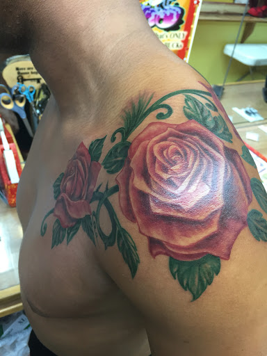 Tattoo Shop «My Tattoo Shop, Fort Lauderdale», reviews and photos, 900 W Sunrise Blvd, Fort Lauderdale, FL 33311, USA