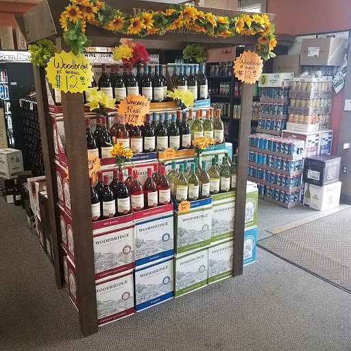 Liquor Store «Black Rock Wine & Spirits», reviews and photos, 21 Waterbury Rd, Thomaston, CT 06787, USA