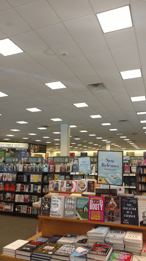 Book Store «Barnes & Noble», reviews and photos, 5141 Peachtree Pkwy, Norcross, GA 30092, USA