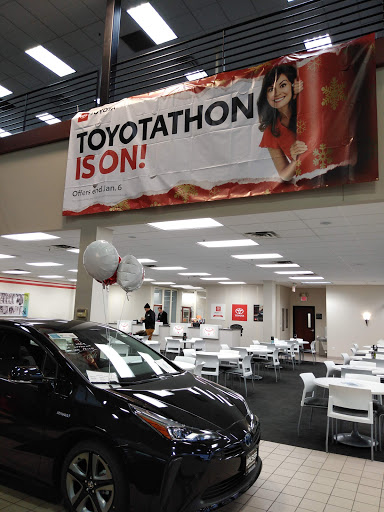 Toyota Dealer «Walser Toyota», reviews and photos, 4401 American Blvd W, Bloomington, MN 55437, USA