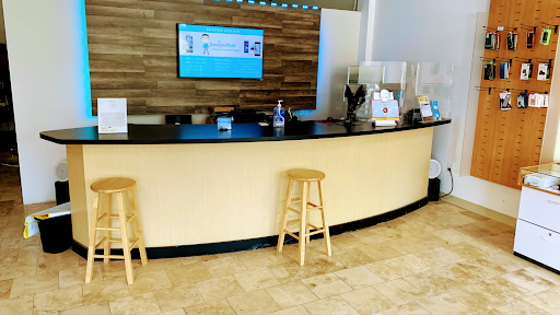 Amigos Talk - Cell Phone, Computer Repair, & Prepaid wireless plans, 14637 Lee Hwy #109, Centreville, VA 20121, USA, 