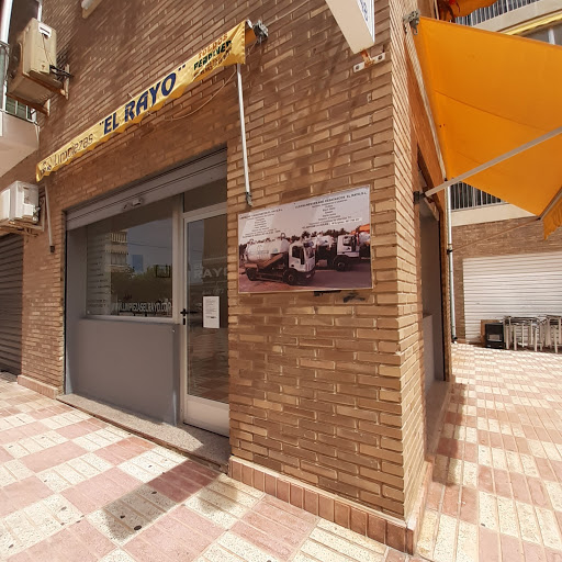 DESATASCOS Y LIMPIEZAS EL RAYO S.L en Santa Pola, Alicante