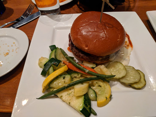 American Restaurant «Stone Creek Dining Company - Noblesville», reviews and photos, 13904 Town Center Blvd, Noblesville, IN 46060, USA