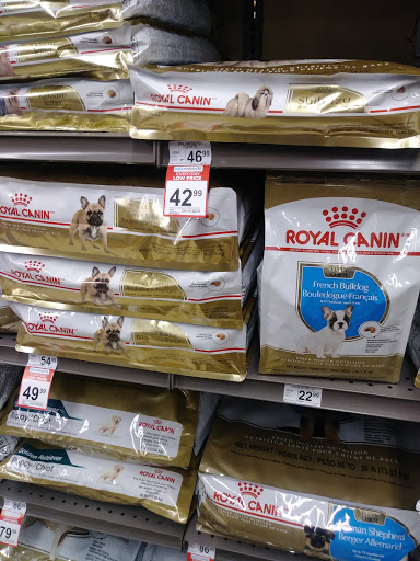 Pet Supply Store «Petco Animal Supplies», reviews and photos, 118 Highlands Square Dr, Hendersonville, NC 28792, USA