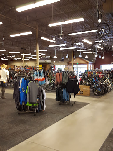 Camping Store «REI», reviews and photos, 1165 Perimeter Center W #200, Atlanta, GA 30338, USA