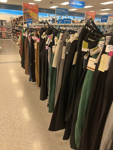 Clothing Store «Ross Dress for Less», reviews and photos, 1038 N El Camino Real, Encinitas, CA 92024, USA