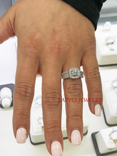 Jewelry Store «Lafyes Jewelry/designers», reviews and photos, 65-50 Grand Ave, Maspeth, NY 11378, USA