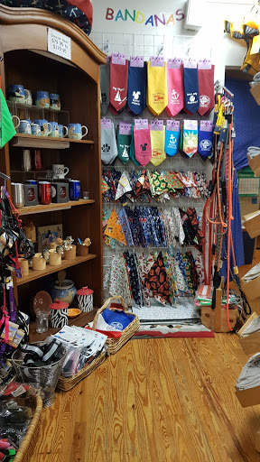 Pet Supply Store «Bark Harbor», reviews and photos, 150 Main St # 3, Bar Harbor, ME 04609, USA