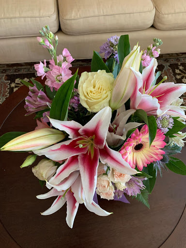 Florist «Lake Zurich Florist», reviews and photos, 34 E Main St, Lake Zurich, IL 60047, USA