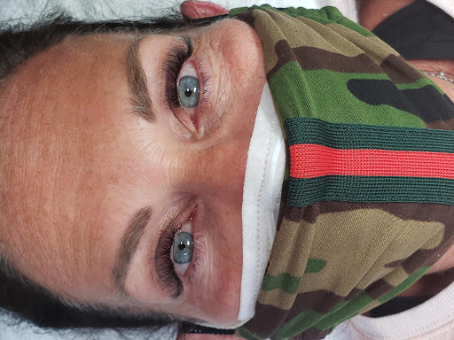 Day Spa «Beautiful Revenge Salon and Spa», reviews and photos, 652 Roosevelt Rd, Glen Ellyn, IL 60137, USA