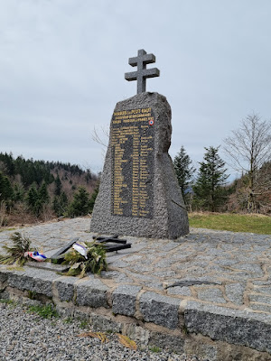 Monument du souvenir au chalet du Peut-Haut à Fresse-sur-Moselle