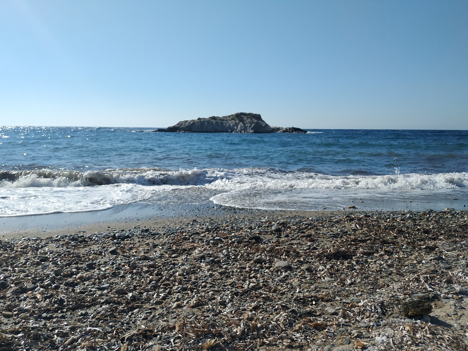 Fotografie cu Mikra Bay II cu nivelul de curățenie înalt