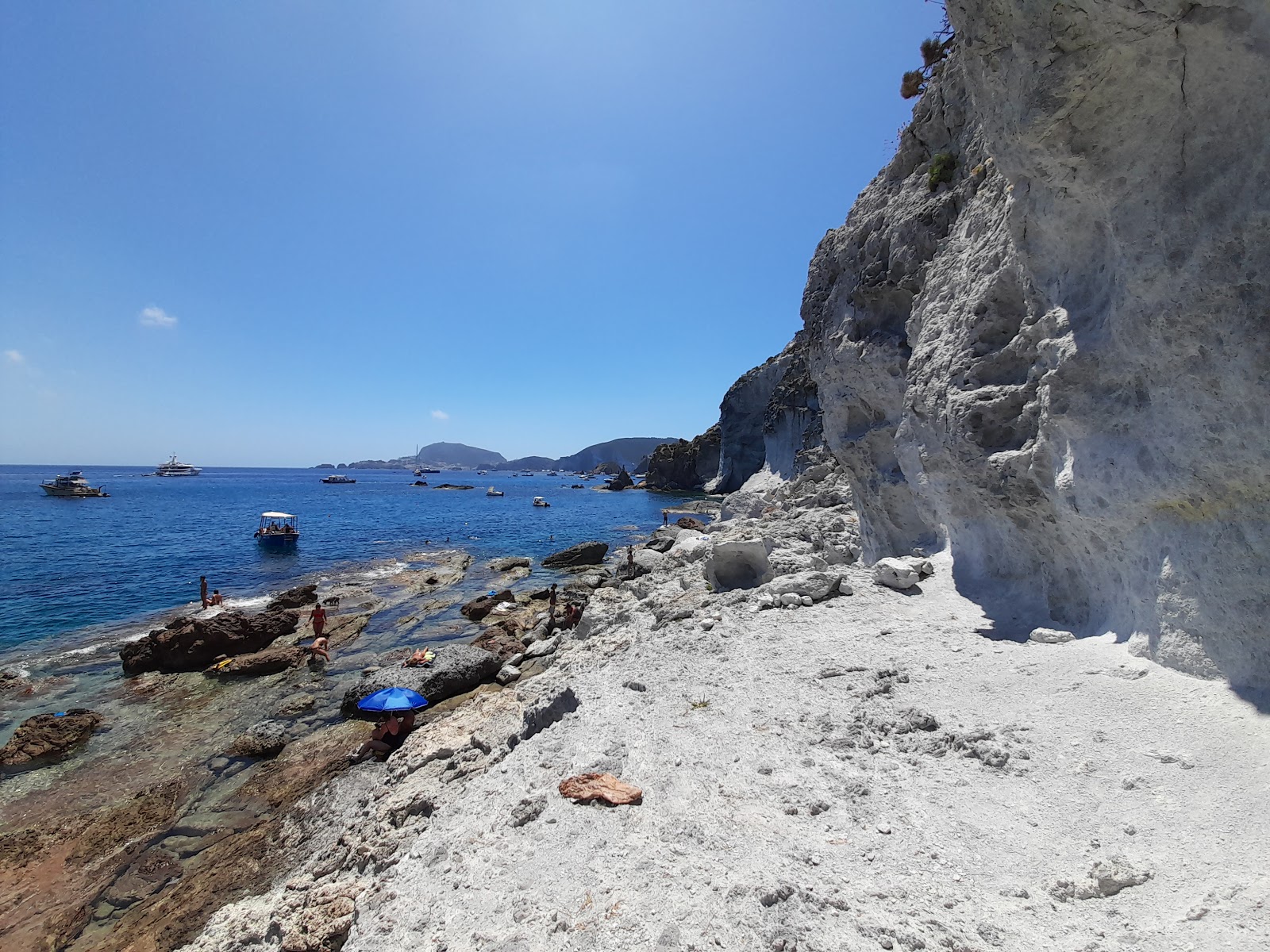 Cala Gaetano的照片 带有岩石覆盖表面