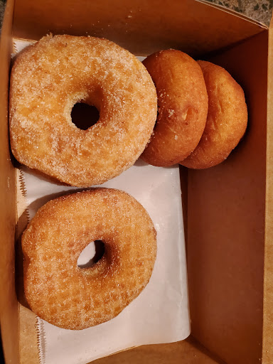 Dessert Shop «Tonallis Donuts & Cream», reviews and photos, 2805 NE Alberta St, Portland, OR 97211, USA