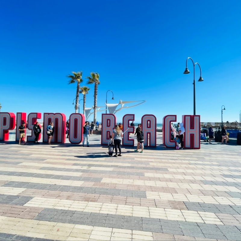 Pismo Beach Pier Plaza