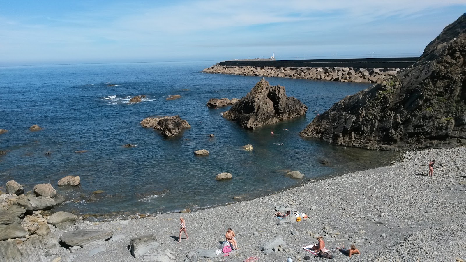 Fotografija Playa del Garruncho z lahki kamenček površino