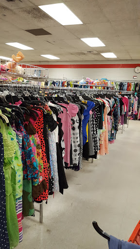 Thrift Store «The Salvation Army Family Store & Donation Center», reviews and photos, 5875 Middlebelt Rd, Romulus, MI 48174, USA