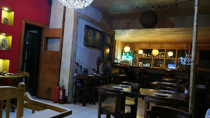 Bambú, Cafe - Bar - Restaurante