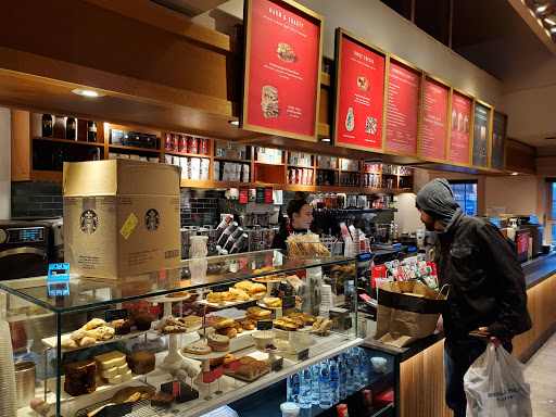 Coffee Shop «Starbucks», reviews and photos, 49 Main St, Freeport, ME 04032, USA