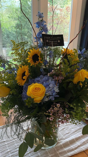 Florist «Finer Flowers», reviews and photos, 645 E Landis Ave, Vineland, NJ 08360, USA