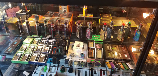 Tobacco Shop «Kazzaz Smoke Shop», reviews and photos, 6355 W Montrose Ave, Chicago, IL 60634, USA