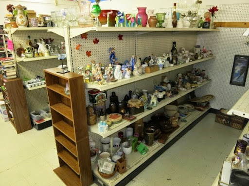 Thrift Store «The Kindness Wave Foundation Thrift Store», reviews and photos, 6210 Seminole Blvd, Seminole, FL 33772, USA